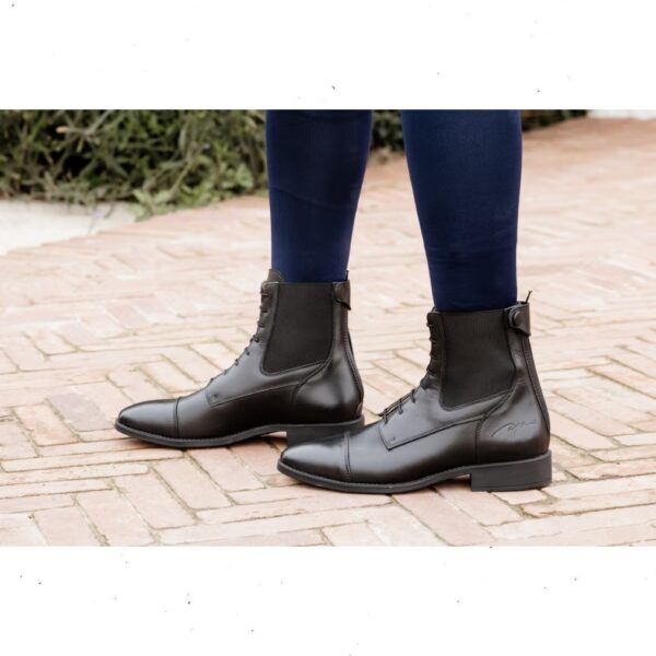Dyon poolsaapad FRONT LACES